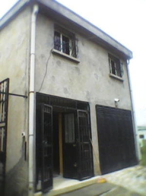 55515 - Maison à louer sise à Fort Voyron Mahamasina