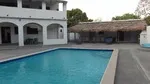 villa avec piscine à Mahajanga